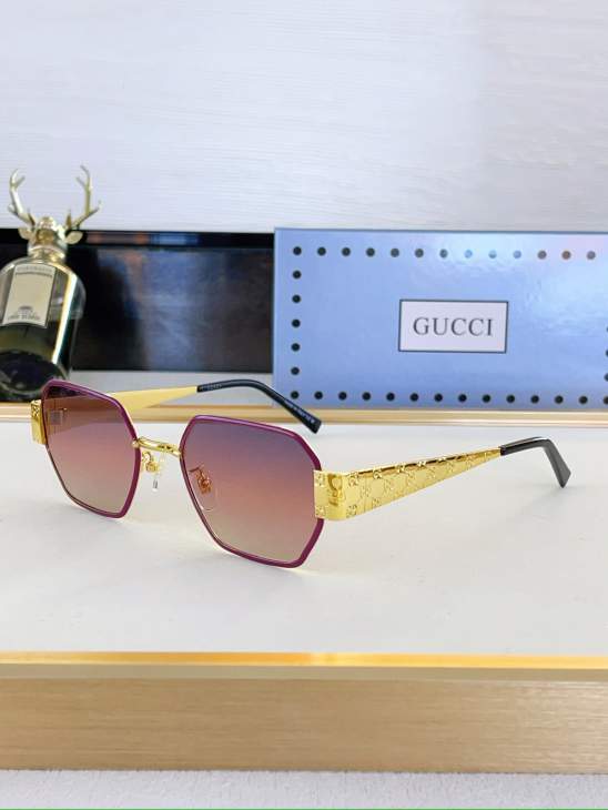 Picture of Gucci Sunglasses _SKUfw80049339fw